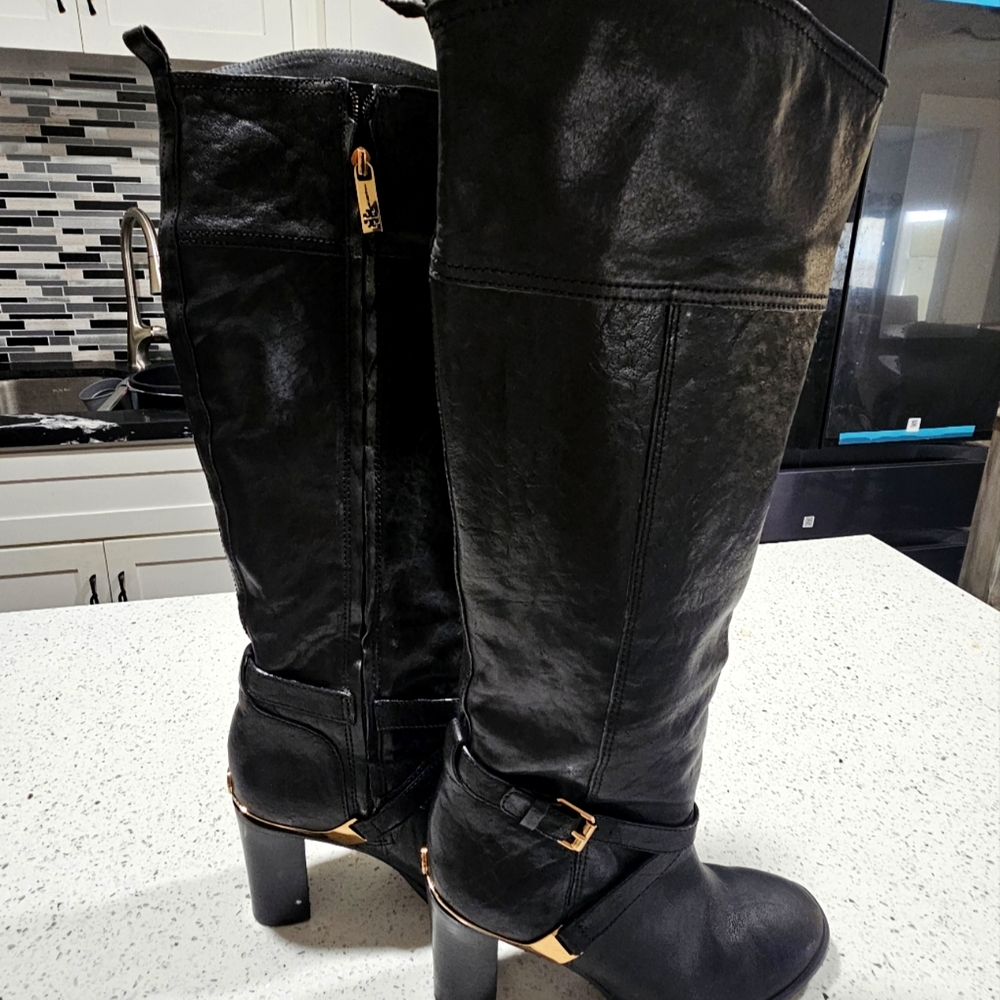 Black Knee-High Leather Boots